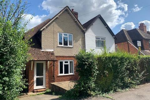 4 bedroom semi-detached house for sale, Raymond Crescent, Guildford, GU2