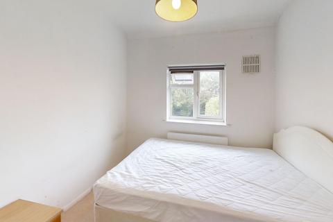 4 bedroom semi-detached house for sale, Raymond Crescent, Guildford, GU2
