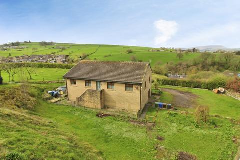 3 bedroom detached house for sale, Wellhead, Colne BB8