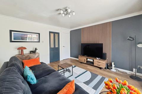 2 bedroom end of terrace house for sale, Gardner Park, North Shields NE29
