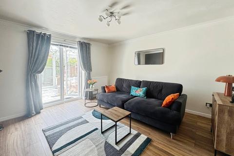 2 bedroom end of terrace house for sale, Gardner Park, North Shields NE29
