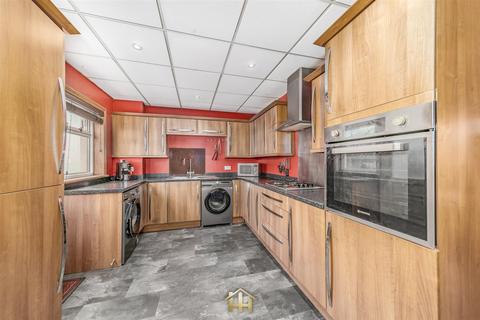 2 bedroom terraced house for sale, Lennox Gardens, Dundee DD2