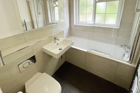 2 bedroom flat to rent, Merrion Avenue, Stanmore, HA7