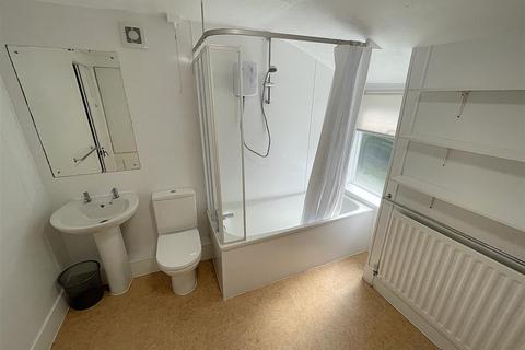 6 bedroom house share to rent, Abbey Road, Cambridge CB5
