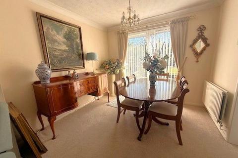 3 bedroom detached house for sale, OAKPITS WAY, RUSHDEN