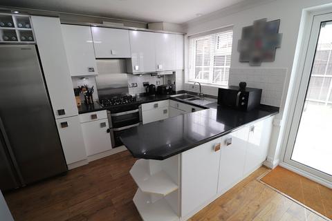 undefined, Kings Walden Rise, Stevenage, Hertfordshire, SG2