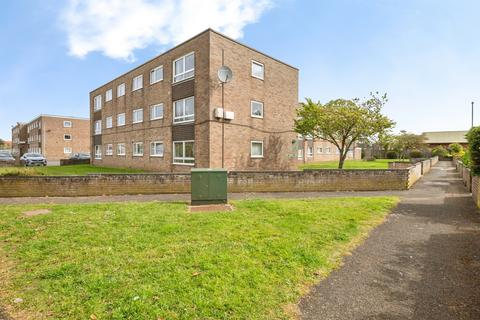 2 bedroom ground floor flat for sale, Great Northern Close, Great Yarmouth