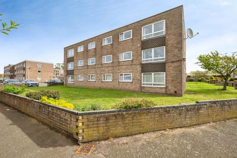 2 bedroom ground floor flat for sale, Great Northern Close, Great Yarmouth