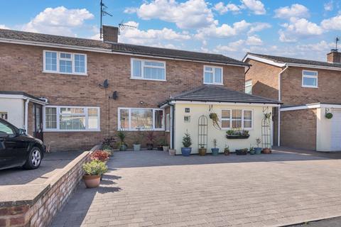 4 bedroom semi-detached house for sale, Honey Way, Royston SG8