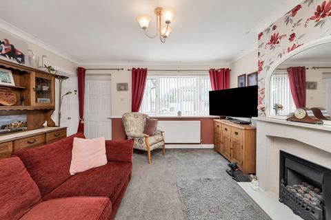 4 bedroom semi-detached house for sale, Honey Way, Royston SG8