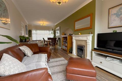 3 bedroom semi-detached house for sale, Peplins Way, Birmingham B30