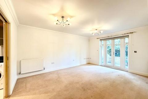 undefined, High Road, Bushey WD23