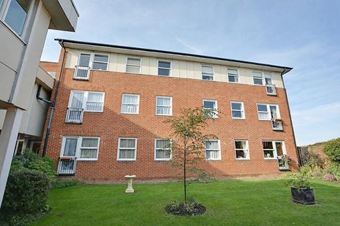 1 bedroom flat for sale, Chauncy Court, Hertford SG14