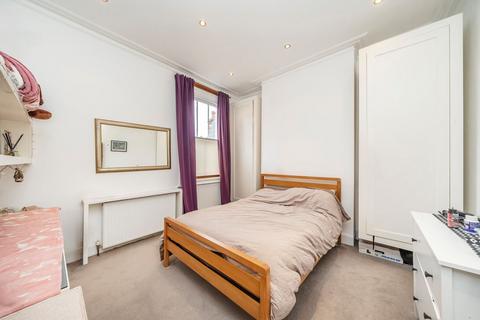 2 bedroom maisonette for sale, Louisville Road, London SW17