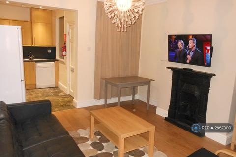 4 bedroom terraced house to rent, Western Road, Sheffield, S10