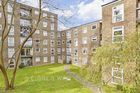 1 bedroom flat for sale, Westmoreland Drive, Sutton SM2