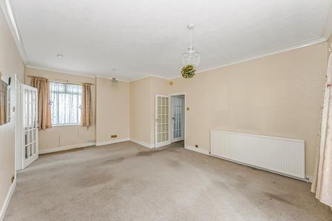 2 bedroom detached bungalow for sale, Chingford Avenue, Chingford