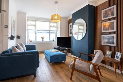3 bedroom terraced house for sale, Maple Road, London SE20