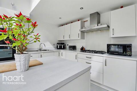 4 bedroom townhouse for sale, Chapman Avenue, West Town