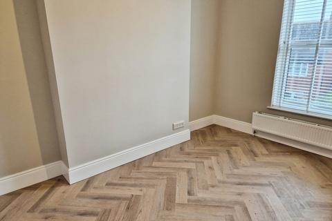 1 bedroom flat to rent, Flat 3, 53 Kingsholm Road