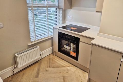 1 bedroom flat to rent, Flat 3, 53 Kingsholm Road