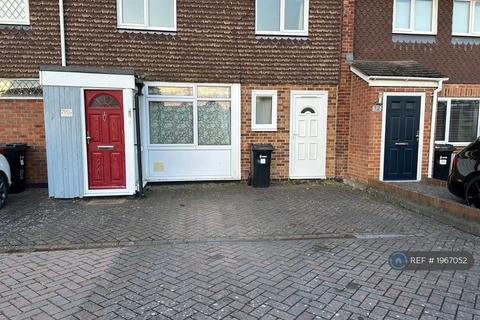 3 bedroom terraced house to rent, Fairwater Drive, Reading, RG5