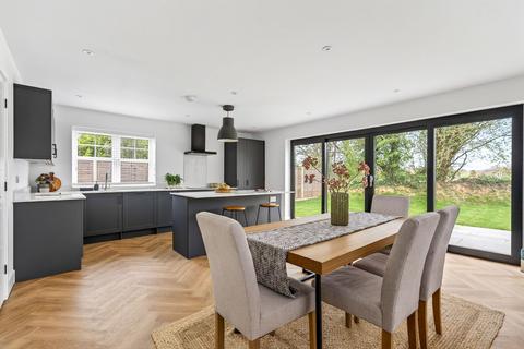 3 bedroom detached house for sale, Westergate Street, Woodgate PO20