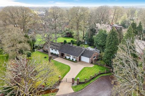3 bedroom detached bungalow for sale, Glen Close, Kingswood Warren Estate