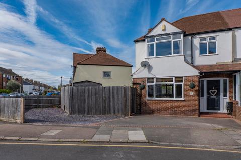 3 bedroom semi-detached house for sale, Bourne Road, Bromley BR2