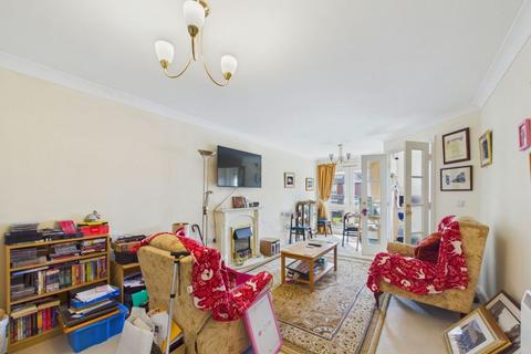 1 bedroom apartment for sale, 29 Fairways Court, Whitby