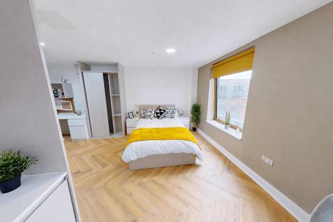 1 bedroom in a flat share to rent, Oldham Place, Liverpool L1