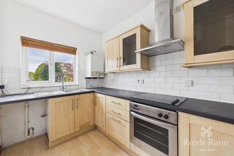 2 bedroom apartment to rent, Park Road, Altrincham WA15