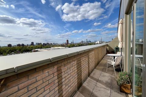 1 bedroom flat for sale, Bond House, Goodwood Road, London, SE14 6FE