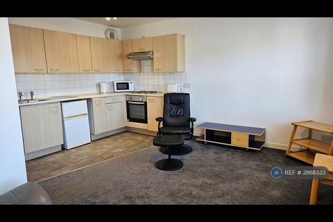 2 bedroom flat to rent, Belmont Road, Aberdeen, AB25