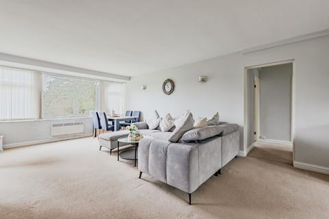 2 bedroom apartment for sale, Wray Common Road, Reigate