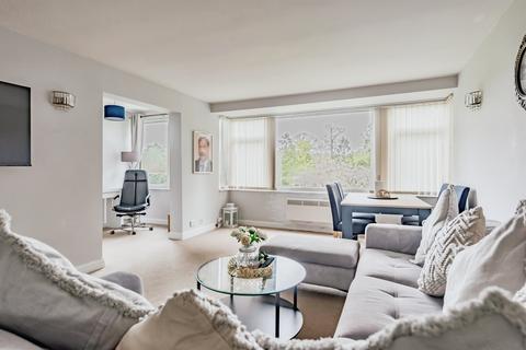 2 bedroom apartment for sale, Wray Common Road, Reigate