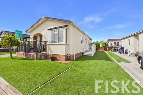 2 bedroom park home for sale, Kings Park, Canvey Island, SS8