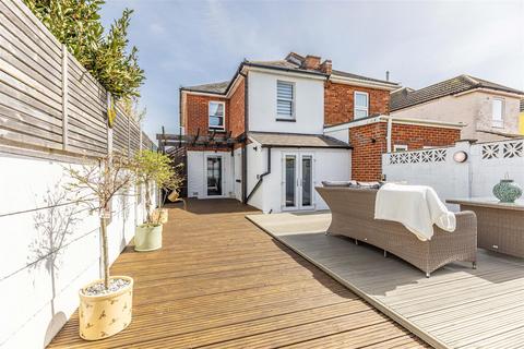 3 bedroom semi-detached house for sale, Fairmile Road, Christchurch BH23