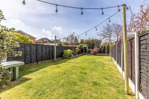 3 bedroom semi-detached house for sale, Fairmile Road, Christchurch BH23