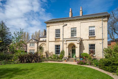 2 bedroom penthouse for sale, Heworth Croft, York