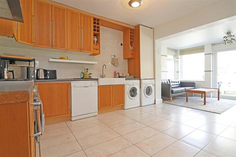 4 bedroom detached house for sale, Brambletye Park Road, Redhill