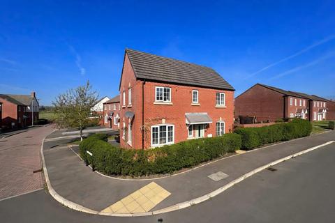 3 bedroom detached house for sale, Cartwright Way, Evesham