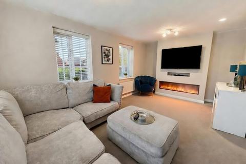 3 bedroom detached house for sale, Cartwright Way, Evesham
