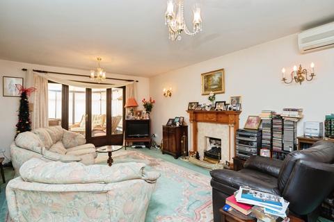 4 bedroom detached house for sale, George Hill, Robertsbridge, East Sussex, TN32