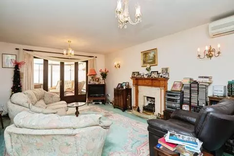 4 bedroom detached house for sale – pohled 2