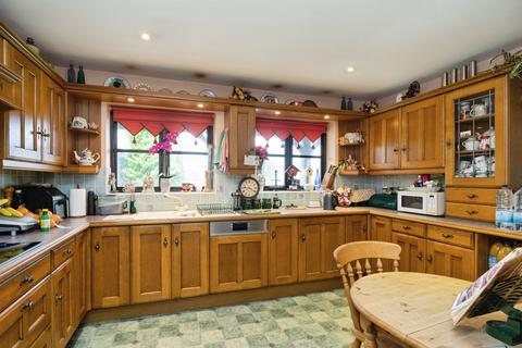 4 bedroom detached house for sale, George Hill, Robertsbridge, East Sussex, TN32