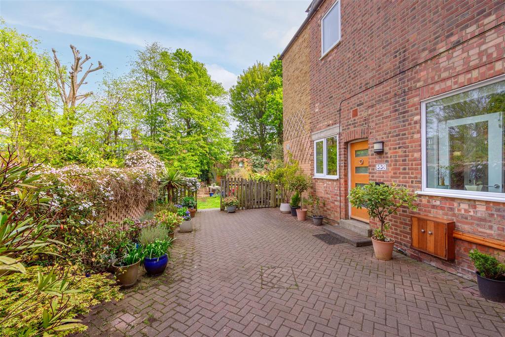 Courtyard, garden
