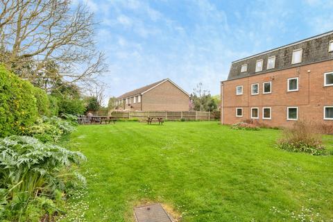 2 bedroom flat for sale, Grove Court, Arlesey, Bedfordshire, SG15