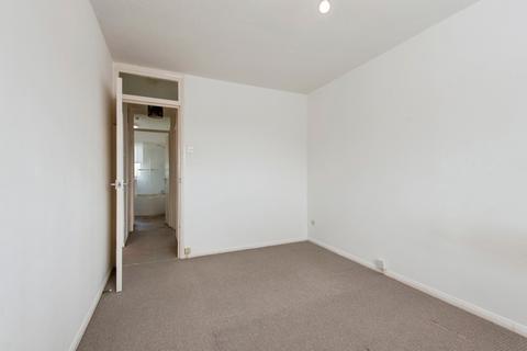 2 bedroom flat for sale, Grove Court, Arlesey, Bedfordshire, SG15