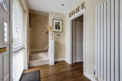 3 bedroom semi-detached house for sale, Brooklands Avenue, Leeds